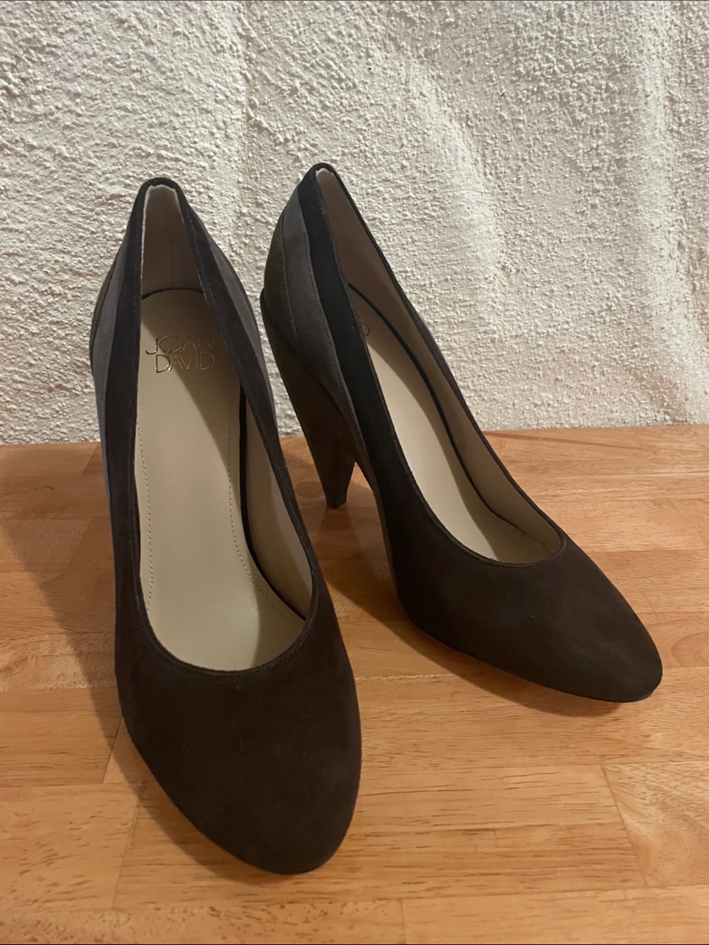 Joan & David Suede Pointed-Toe Pumps with Tapered Block Wedge Heel Size 8